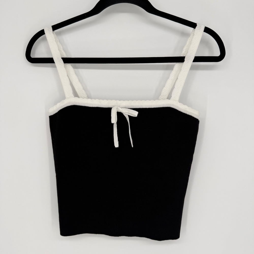 MAJORELLE ALINDA TOP IN BLACK CROPPED MIDWEIGHT KNIT XS